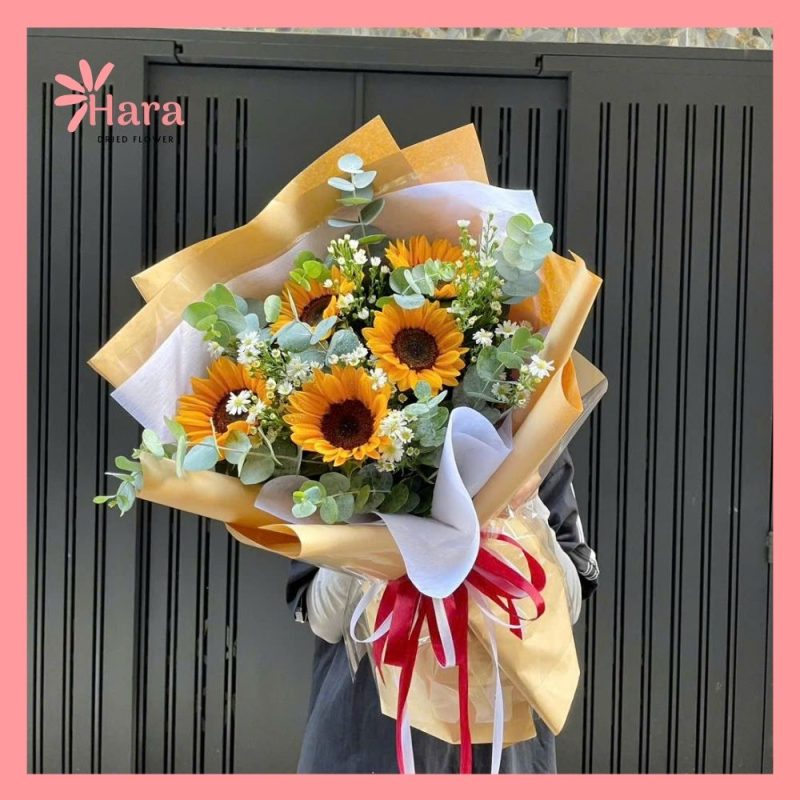 Thời điểm nào để tặng hoa cho đồng nghiệp