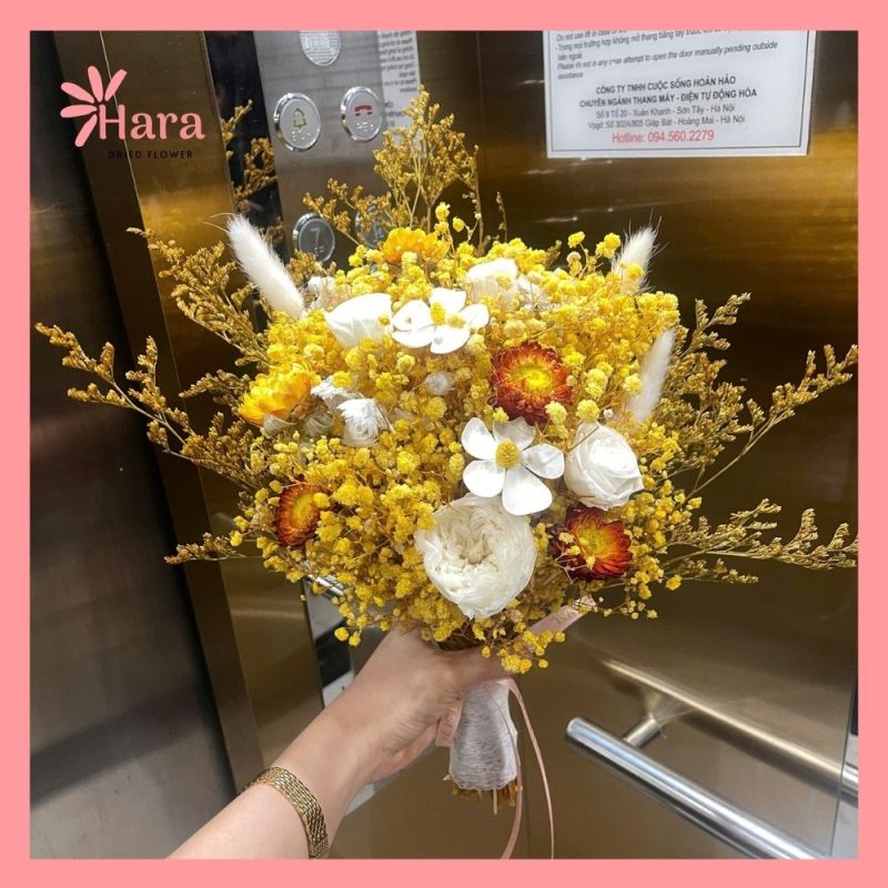 Bình hoa khô vàng Hara54